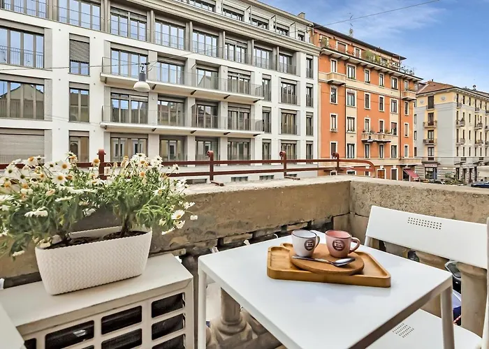 Loft 4 Posti Letto, Duomo 15' - Linate 15' Metro M4 Daire Milano