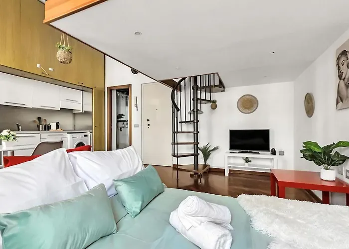 Loft 4 Posti Letto, Duomo 15' - Linate 15' Metro M4 Daire