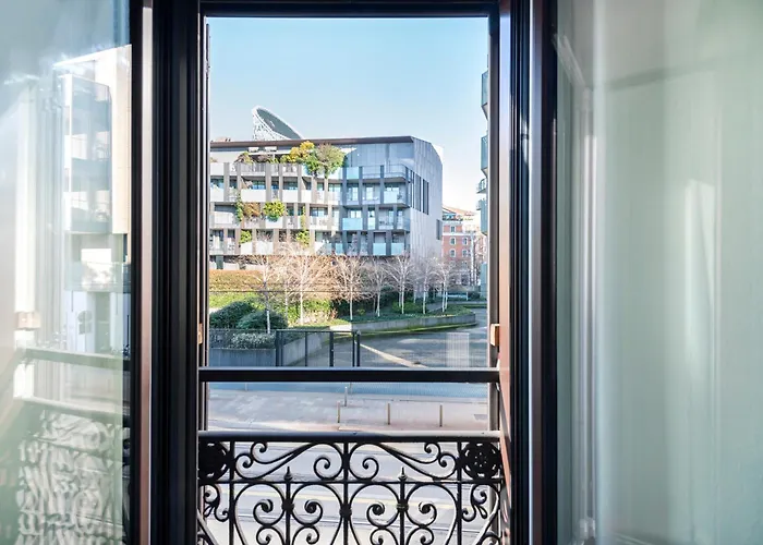 Easylife - - Crist0foris 5 - Porta Garibaldi