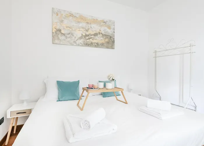 Easylife - - Crist0foris 5 - Porta Garibaldi דירה