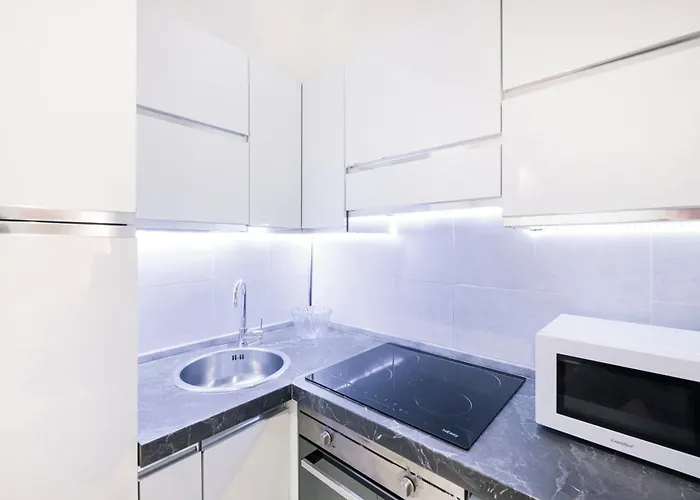 Easylife - - Crist0foris 5 - Porta Garibaldi *