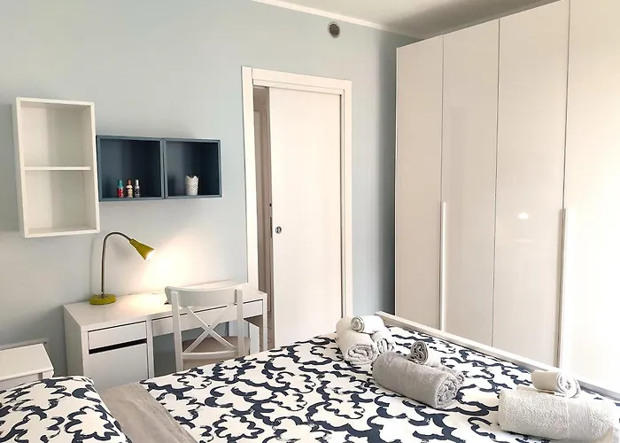 Matthias - - Modern And Cozy Flat, Close To The Metro - 15 Min From Station, Close To San Raffaele Milán