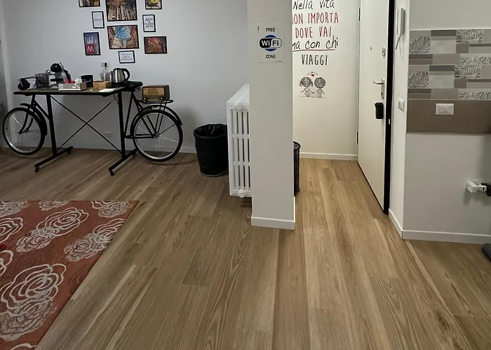 Brera A 500 Mt Da San Siro 3*