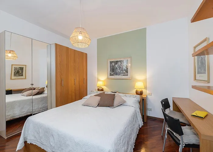 Ethnic-chic, A Due Passi Dal Duomo! Apartment