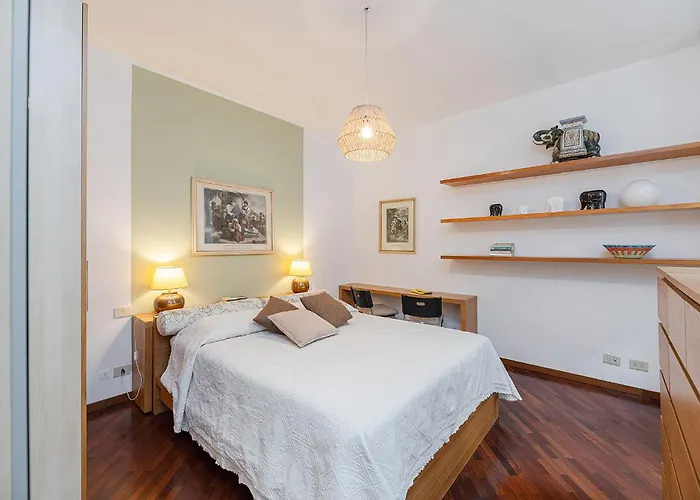 Ethnic-chic, A Due Passi Dal Duomo!