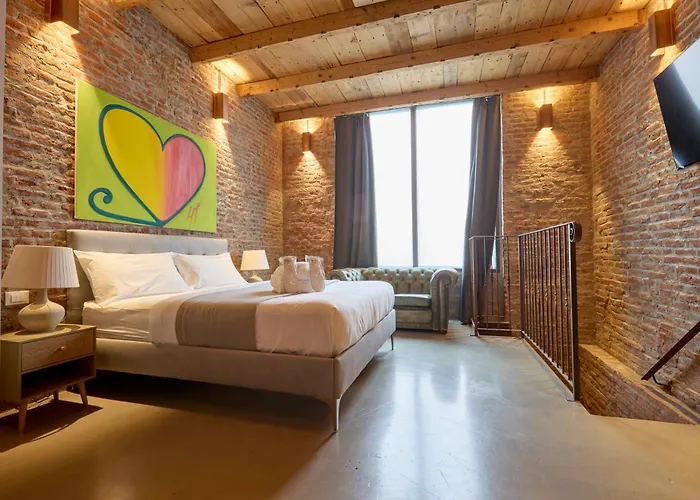 Emme Loft I Flower Moon - Boutique Loft With Jacuzzi Апартаменты Милан