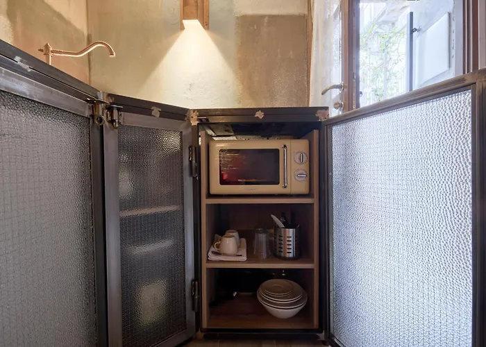 Emme Loft I New Moon - Stylish With Balcony *