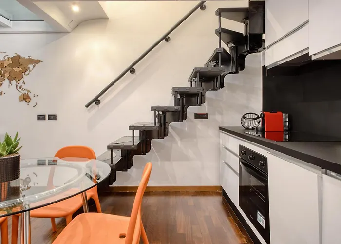 Just Urban - Stylish Loft In - Duomo 4 Min M1 מילאנו