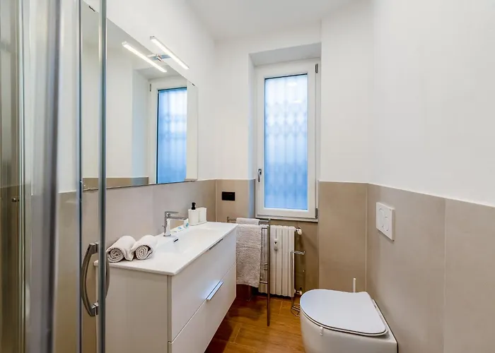 La Casa Di Lou - San Siro E Life A 15 Minuti * Milán