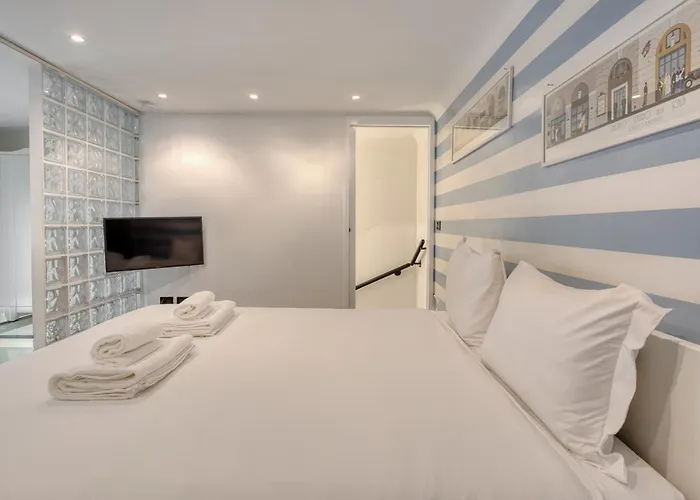 Just Urban - Stylish Loft In - Duomo 4 Min M1 * Milán