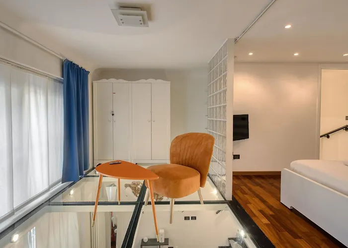 Just Urban - Stylish Loft In - Duomo 4 Min M1 דירה מילאנו