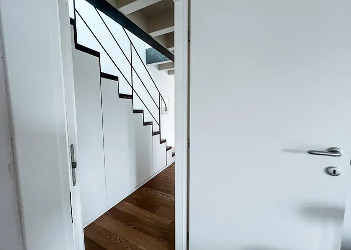 Garden Penthouse - Large & Trendy Flat, Appartement Milaan