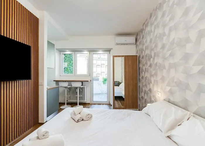 Bright Elegant Flat With Balcony, Portello * Mediolan