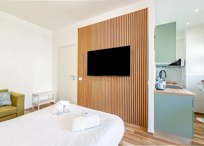 Bright Elegant Flat With Balcony, Portello Lejlighed *