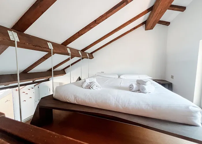 Brera Nest - Heart Of