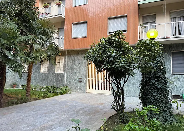 Angera Apartman Milánó