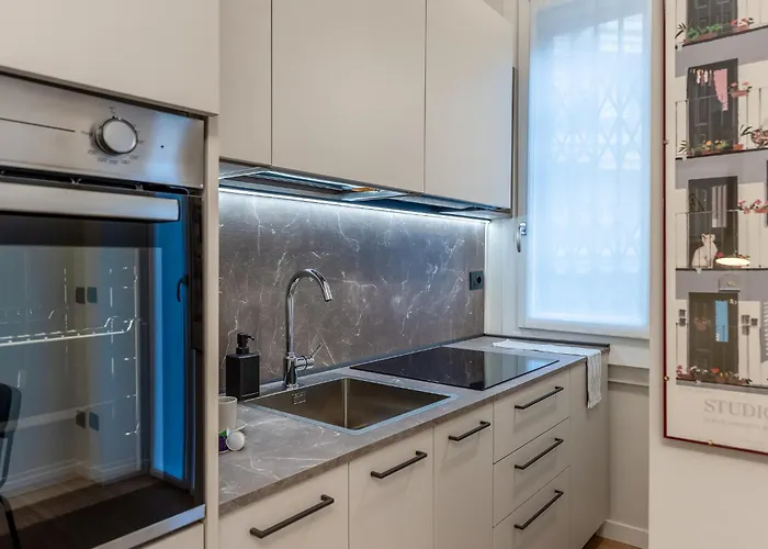 La Casa Di Lou - San Siro E Life A 15 Minuti * Milán