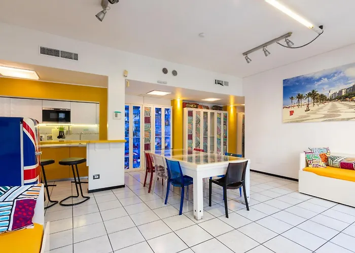 Stylish 8-bed Near Duomo Ideal For Groups Families With Terrace Garden Parking * Milan