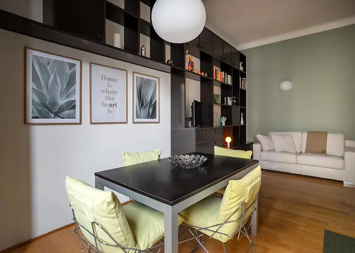 アパート 10 Min To Porta Venezia *