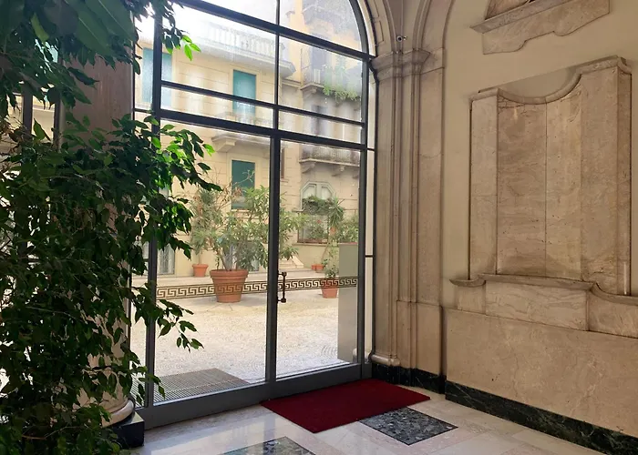 Appartamento Majno - Your From Milano