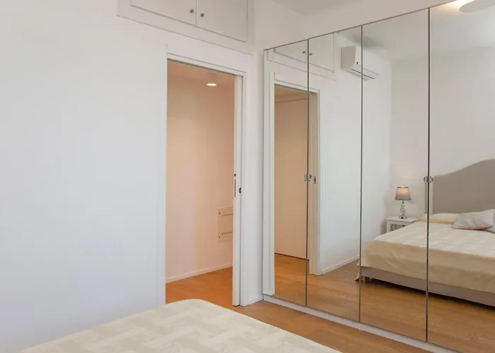 Apartman Exclusive Location, Cozy And Modern *