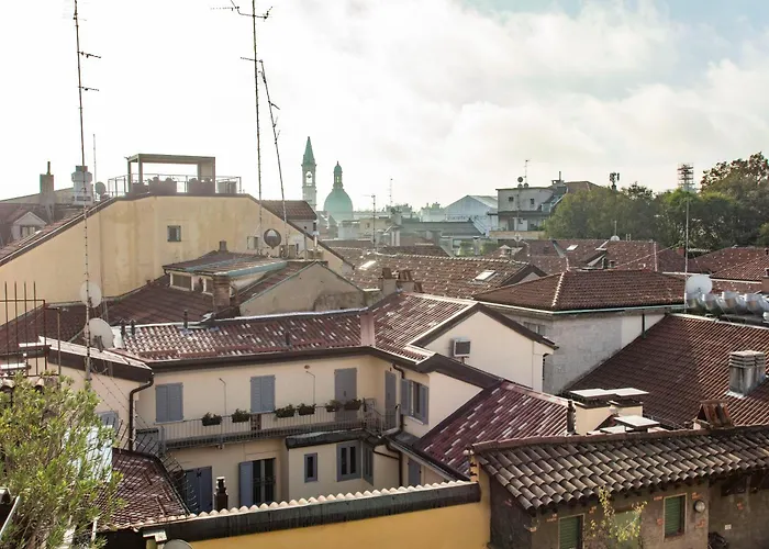 Exclusive Location, Cozy And Modern