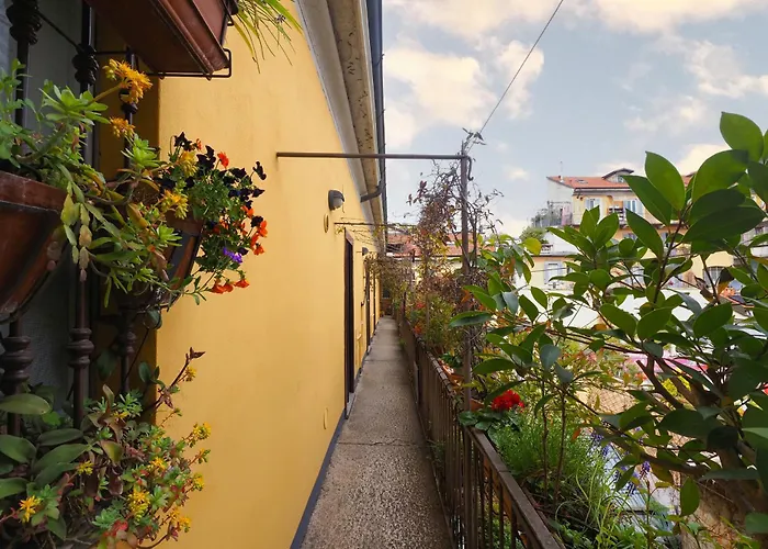 54 - Cozy - Near Metro ميلان