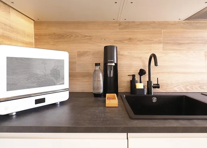 54 - Cozy - Near Metro شقة