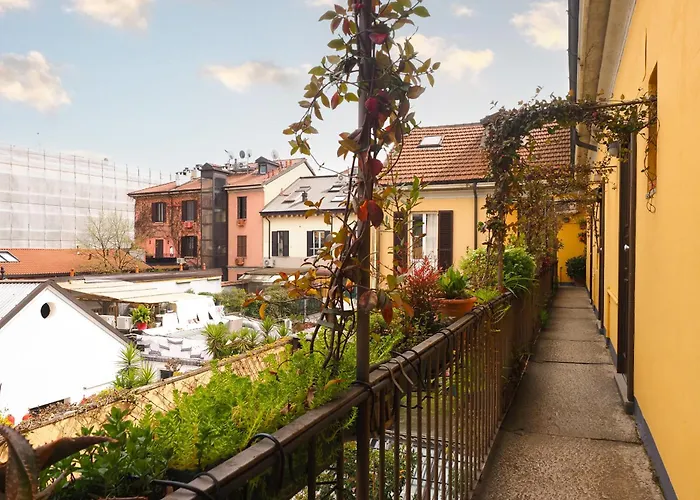 54 - Cozy - Near Metro ميلان