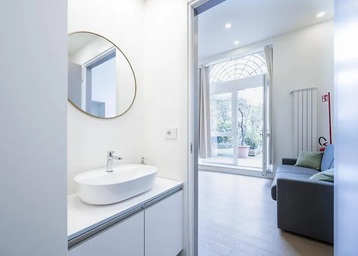 New Loft Porta Romana Apartment