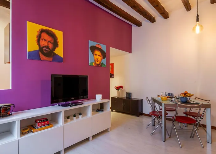דירה Lecco, 20 - In The Heart Of The Rainbow District מילאנו