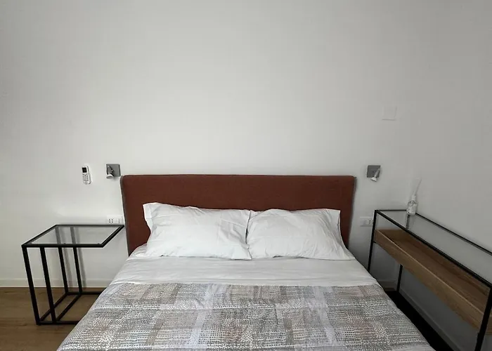 Апартаменты Loft Menabrea 12