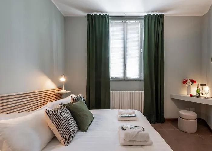 Bazzi, 49 - Bocconi Milán