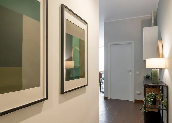 Bazzi, 49 - Bocconi Apartamento