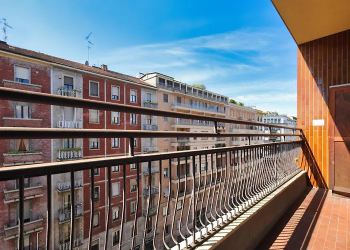 Sunny Hideaway ミラノ