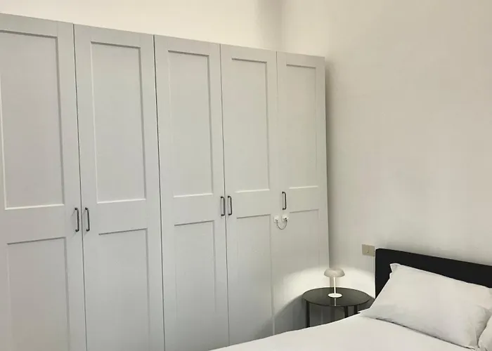 Casa Verga - Exclusive Haven Of Style And Elegance In Moscova Apartmán *