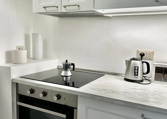 Casa Verga - Exclusive Haven Of Style And Elegance In Moscova Mailand