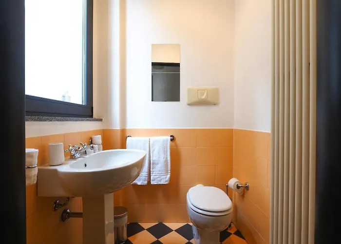 Contempora - Interior 900 - 4th Floor - Duomo - Missori *