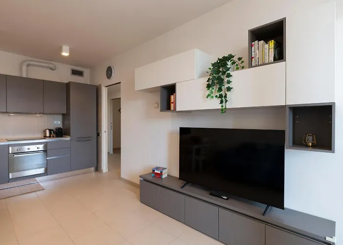 Hangar - Bicocca Area アパート *