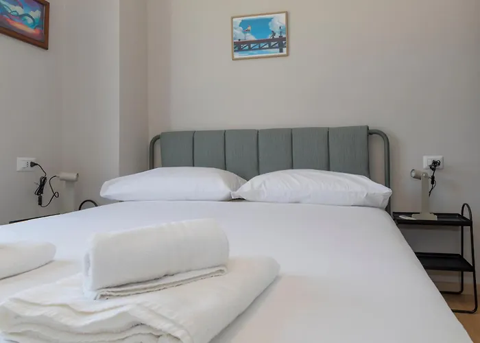 I Host - Coni Zugna 58 * ミラノ