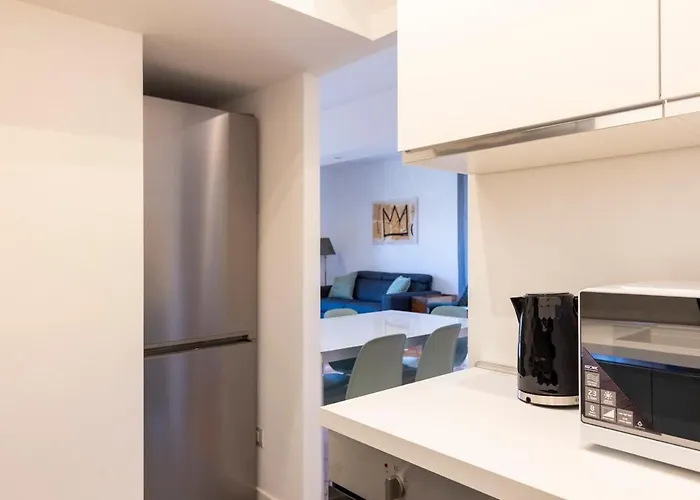 15th-century Apt, City-mxp Train