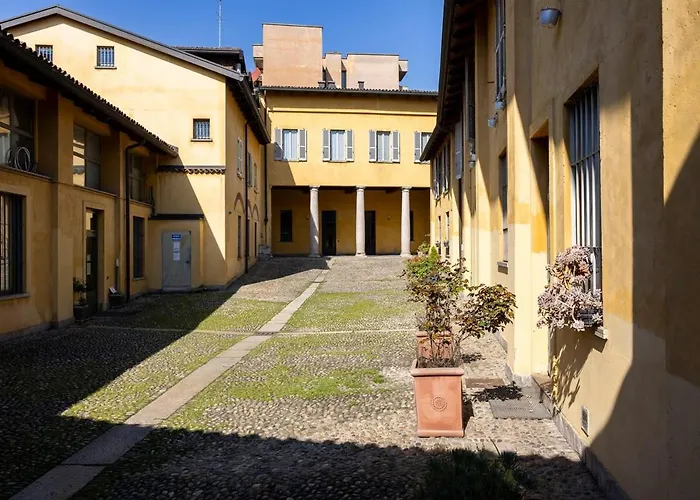 15th-century Apt, City-mxp Train شقة *