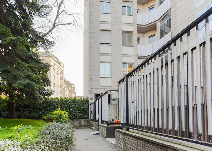 Apartmán The Rent - Wonderful Multi-bedroom With Terrace In The Area Of Colonne Di San Lorenzo Milán
