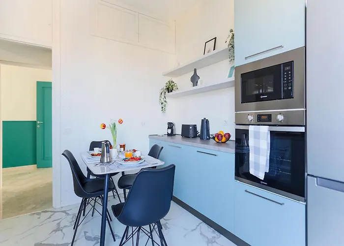 The Rent - Wonderful Multi-bedroom With Terrace In The Area Of Colonne Di San Lorenzo * Milán
