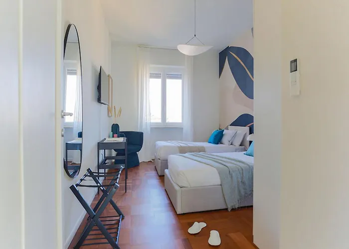 דירה The Rent - Wonderful Multi-bedroom With Terrace In The Area Of Colonne Di San Lorenzo *