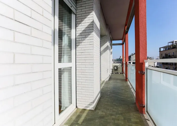 The Rent - Wonderful Multi-bedroom With Terrace In The Area Of Colonne Di San Lorenzo דירה מילאנו