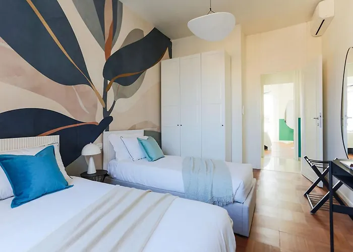 The Rent - Wonderful Multi-bedroom With Terrace In The Area Of Colonne Di San Lorenzo *