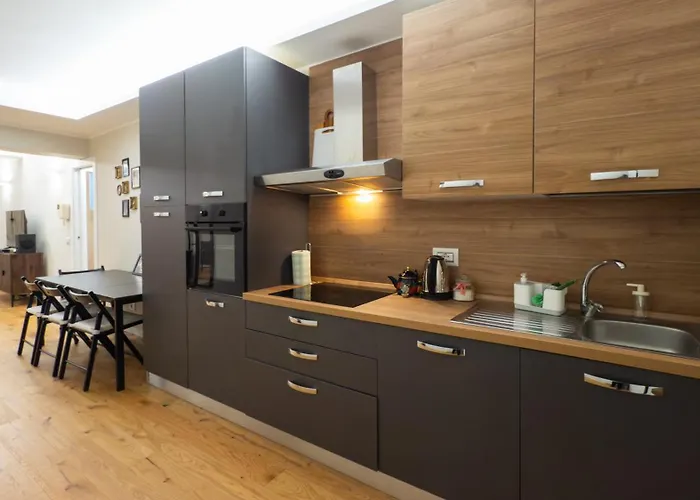 Modern Flat - Via De Sanctis 61 Metro & Wifi * ميلان
