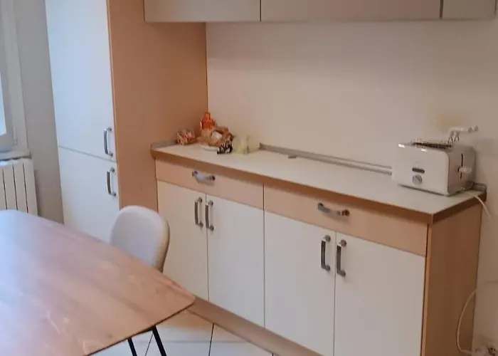 Apartment Loreto - Vicino Metro M1 Ed M2 *