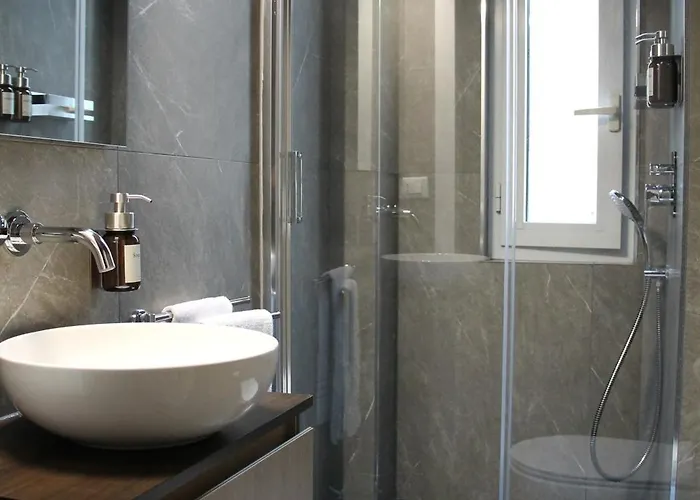 Casa D'artista - Art Experience - Metro M1- Ac- Wifi Milano